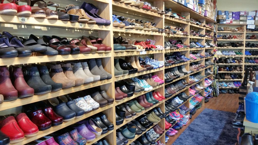 shoes at clogs n more