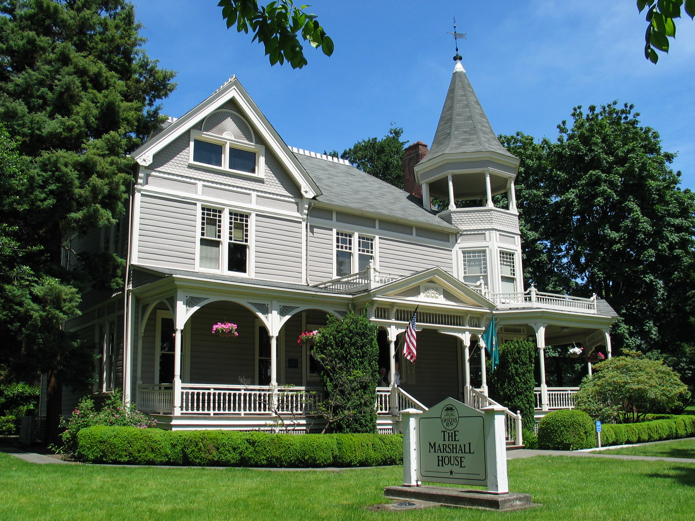 IMG 2715 Marshall House to northeast